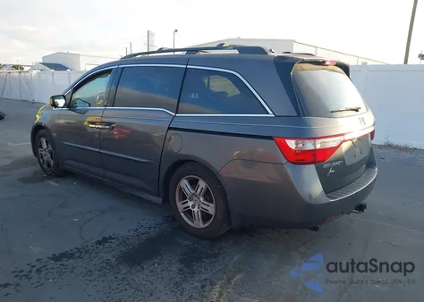 2013 Honda Odyssey Touring/Touring Elite z USA, uszkodzony, nr VIN 5FNRL5H91DB022482